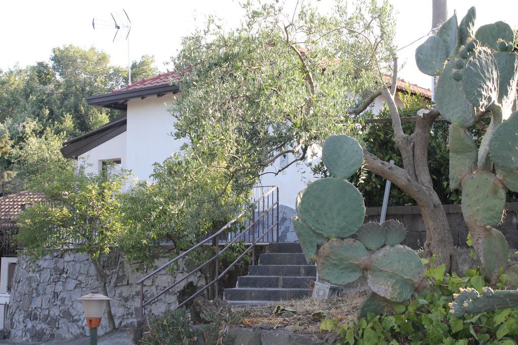 Casa Vacanza Etna Linguaglossa Exterior photo